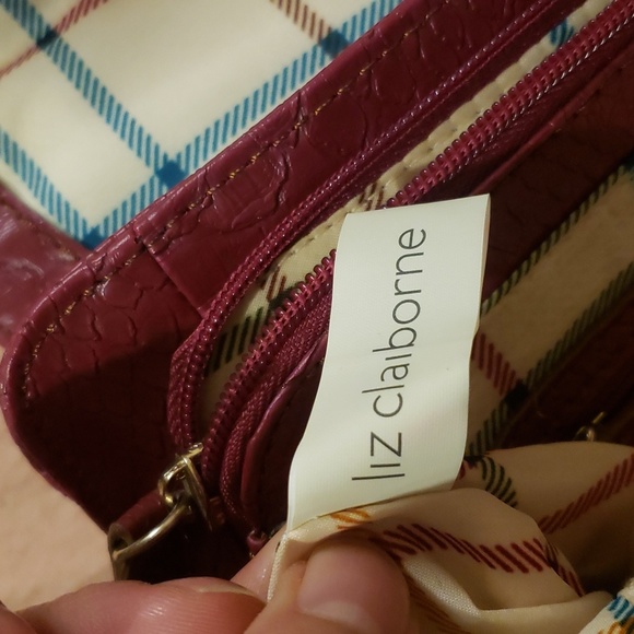 Liz Claiborne  shoulder tote - Picture 5 of 11